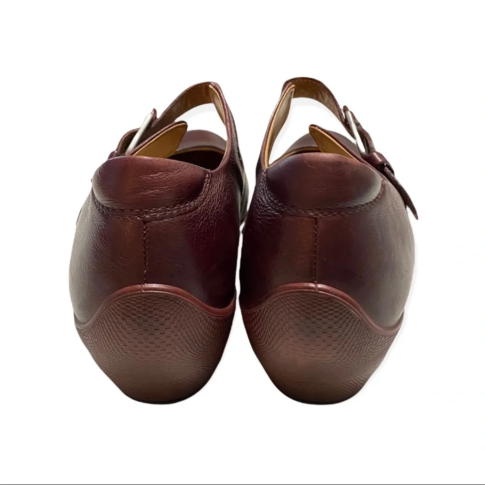 ECCO Maryjanes Sz 40 / 10 Red Burgundy Leather Clogs Strap & Buckle - Picture 7 of 11